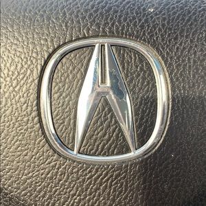 Meet your Posher, Phoua